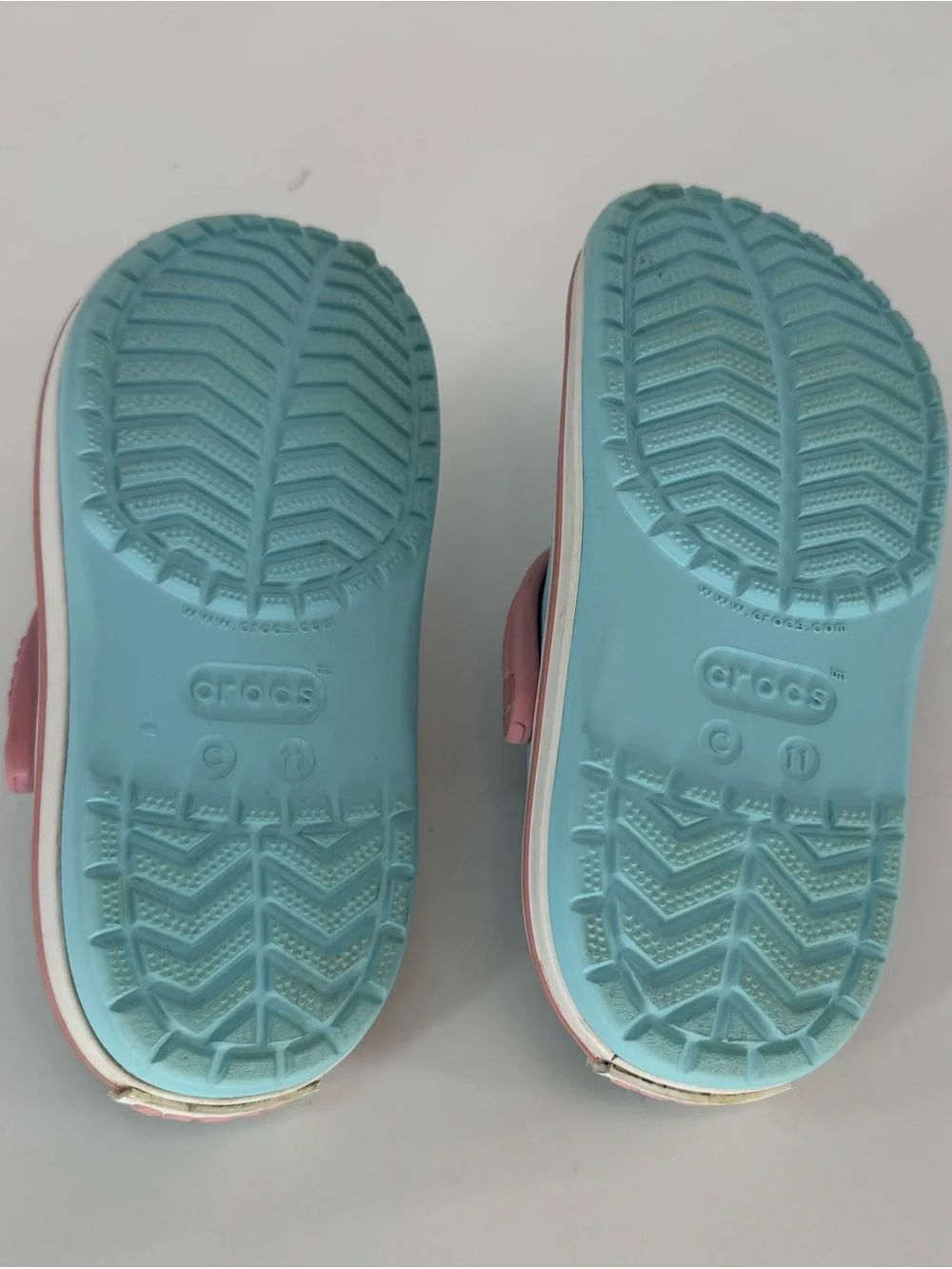 CROCS Kids Clog in Aqua Blue with Pink Strap Size 11